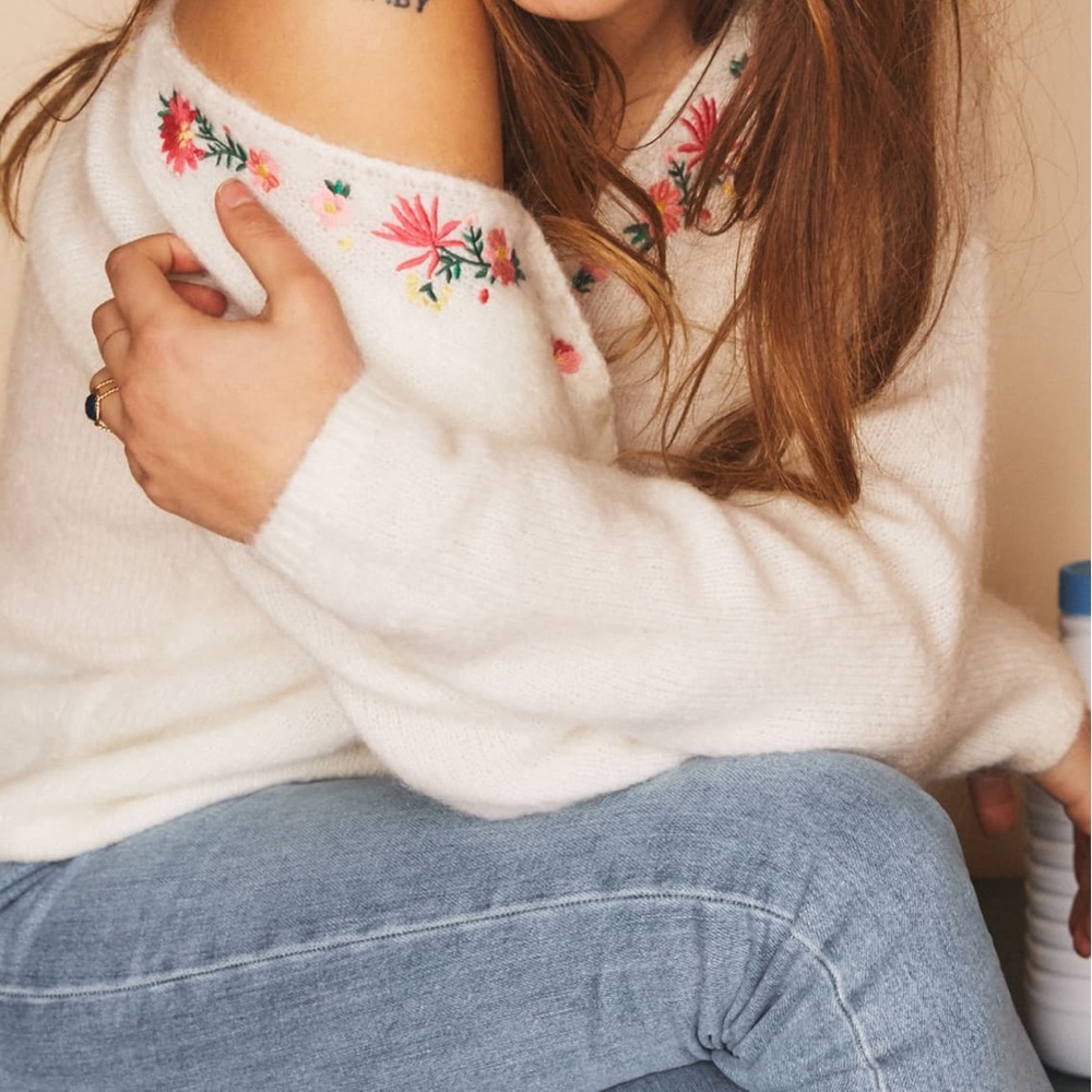 Sezane sweater - embroidered with flowers